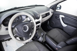 Седан Renault Logan 2010 года, 449000 рублей, Пермь