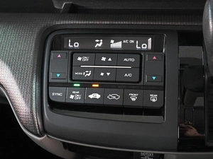 Минивэн Honda Stepwgn 2018 года, 1899000 рублей, Ростов-на-Дону