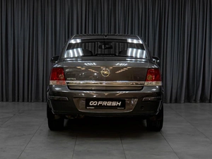 Седан Opel Astra 2010 года, 519000 рублей, Тюмень