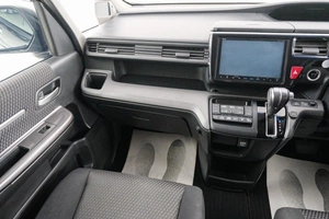 Минивэн Honda Stepwgn Spada 2015 года, 1559000 рублей, Красноярск