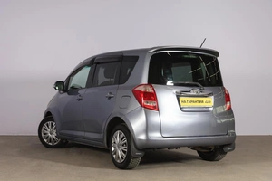 Хетчбэк Toyota Ractis 2005 года, 499000 рублей, Новосибирск