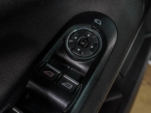 Седан Ford Mondeo 2011 года, 949000 рублей, Воронеж