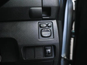 Хетчбэк Toyota Ractis 2010 года, 769000 рублей, Красноярск