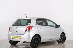 Хетчбэк Toyota Vitz 2010 года, 699000 рублей, Красноярск