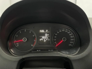 Седан Volkswagen Polo 2015 года, 947000 рублей, Красноярск