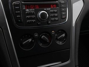 Седан Ford Mondeo 2013 года, 899000 рублей, Большой Сочи