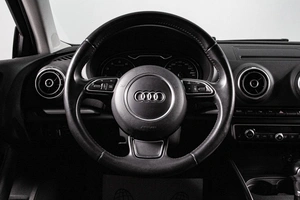 Седан Audi A3 2016 года, 1939000 рублей, Сургут