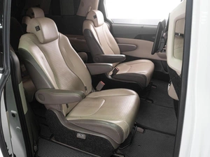 Минивэн Kia Carnival 2020 года, 4269000 рублей, Тюмень