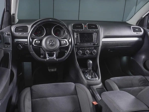 Хетчбэк Volkswagen Golf 2011 года, 1330000 рублей, Ростов-на-Дону