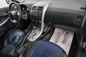 Седан Toyota Corolla 2012 года, 1159000 рублей, Красноярск