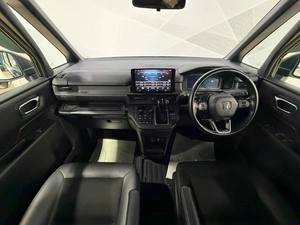 Минивэн Honda Stepwgn Spada 2024 года, 2549000 рублей, Красноярск
