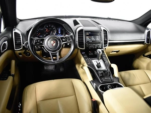 Внедорожник Porsche Cayenne 2015 года, 3224900 рублей, Казань