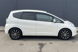 Хетчбэк Honda Fit 2010 года, 690000 рублей, Солонцы