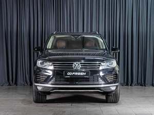 Внедорожник Volkswagen Touareg 2015 года, 3355000 рублей, Волгоград
