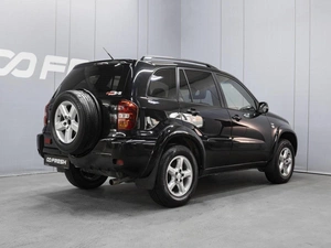 Внедорожник Toyota RAV4 2004 года, 910000 рублей, Омск