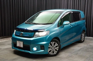 Минивэн Honda Freed 2012 года, 999000 рублей, Красноярск