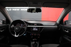 Седан Kia Rio 2019 года, 1670000 рублей, Курск