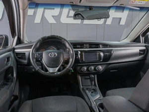 Седан Toyota Corolla 2013 года, 1129000 рублей, Сургут