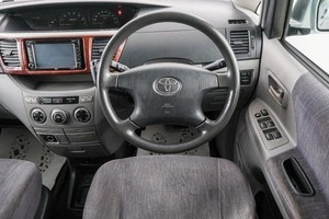 Минивэн Toyota Noah 2003 года, 799000 рублей, Красноярск