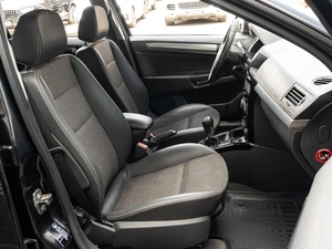 Седан Opel Astra 2013 года, 605000 рублей, Краснодар