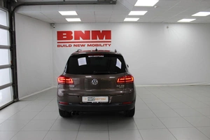 Внедорожник Volkswagen Tiguan 2015 года, 1600000 рублей, Смоленск