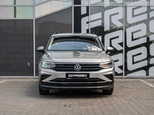 Внедорожник Volkswagen Tiguan 2021 года, 2750000 рублей, Краснодар