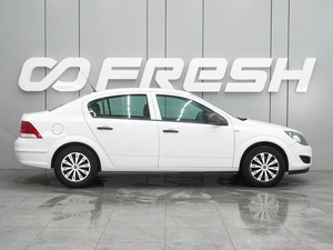 Седан Opel Astra 2013 года, 624000 рублей, Воронеж