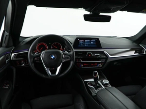 Седан BMW 5 серия 2019 года, 2155444 рублей, Москва