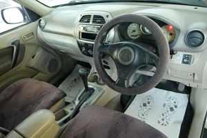 Внедорожник Toyota RAV4 2000 года, 759000 рублей, Омск