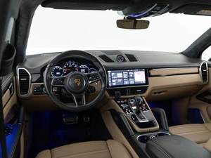 Внедорожник Porsche Cayenne GTS 2021 года, 10150999 рублей, Москва