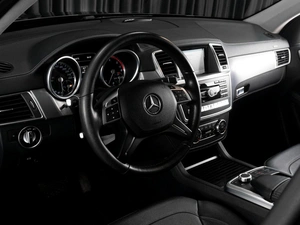 Внедорожник Mercedes-benz M-класс 2015 года, 2599000 рублей, Тюмень