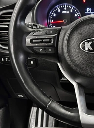 Хетчбэк Kia Rio X-Line 2019 года, 1437000 рублей, Красноярск