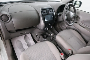 Хетчбэк Nissan March 2013 года, 719000 рублей, Красноярск