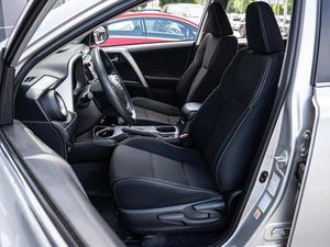 Внедорожник Toyota RAV4 2016 года, 2430000 рублей, Краснодар