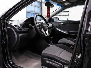 Седан Hyundai Solaris 2014 года, 940000 рублей, Красноярск