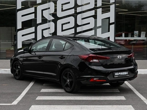 Седан Hyundai Elantra 2019 года, 1660000 рублей, Волгоград