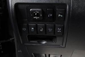 Внедорожник Toyota Land Cruiser 2015 года, 5649000 рублей, Новосибирск