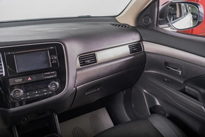 Внедорожник Mitsubishi Outlander 2013 года, 1679000 рублей, Томск