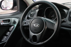 Седан Kia Cerato 2009 года, 749000 рублей, Омск