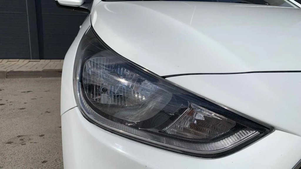 Седан Hyundai Solaris 2017 года, 970000 рублей, Солонцы
