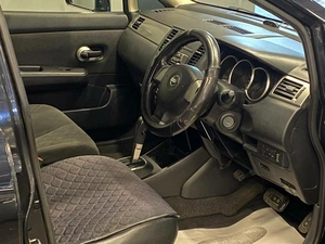 Хетчбэк Nissan Tiida 2005 года, 497000 рублей, Красноярск