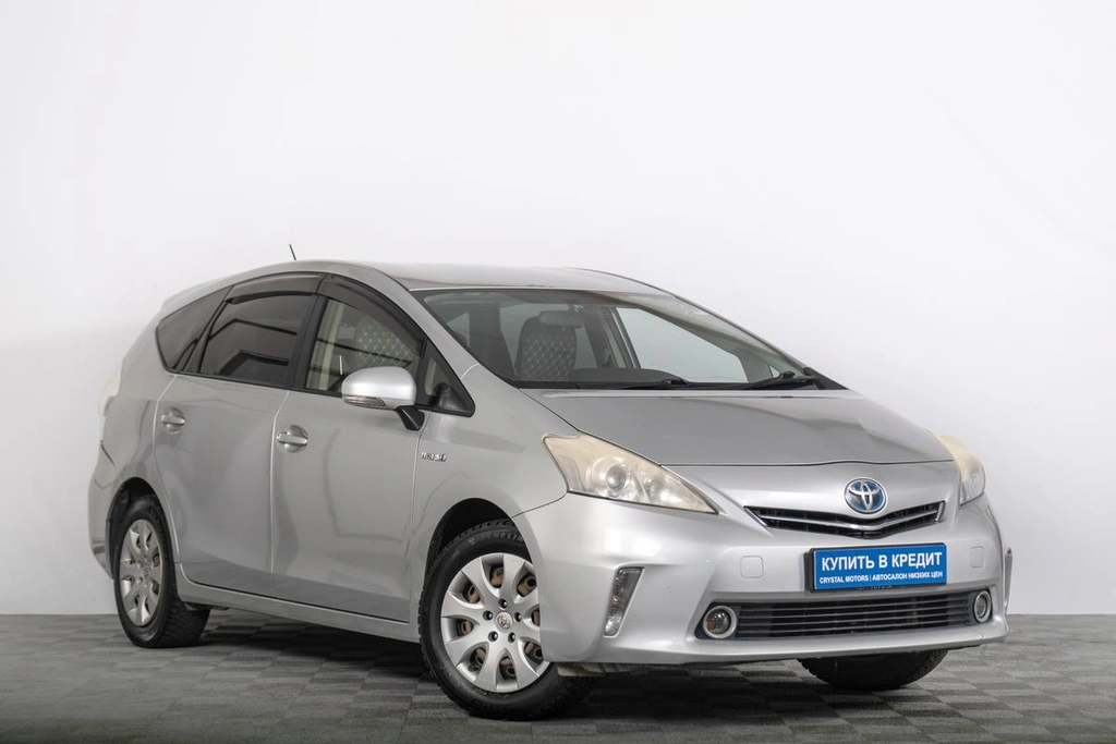 Универсал Toyota Prius Alpha 2012 года, 1069000 рублей, Томск