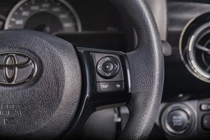 Хетчбэк Toyota Vitz 2018 года, 1279000 рублей, Томск