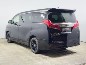 Минивэн Toyota Alphard 2019 года, 3949900 рублей, Казань