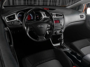 Хетчбэк Kia Ceed 2013 года, 1199000 рублей, Тюмень