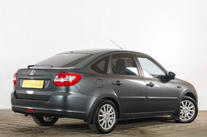 Седан ВАЗ (LADA) Granta 2017 года, 649000 рублей, Тюмень