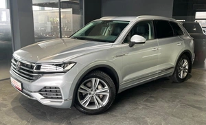 Внедорожник Volkswagen Touareg 2020 года, 4750000 рублей, Абакан