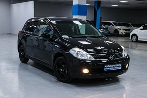 Хетчбэк Nissan Tiida 2006 года, 558000 рублей, Солонцы