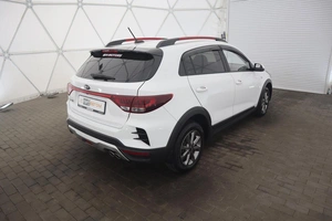 Хэтчбек Kia Rio 2021 года, 1825000 рублей, Орёл