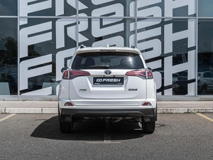 Внедорожник Toyota RAV4 2017 года, 1598000 рублей, Краснодар